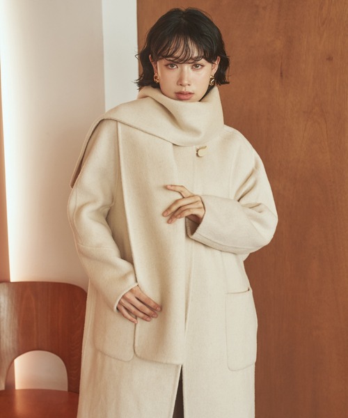 LAULEN(ローレン)の「cashmere muffler collarless coat /カシミヤマフラー付きカラーレスロングコート(ノーカラーコート・レディース・アイボリー/グレイッシュベージュ/チャコールグレー/ブラウン・FREE)」の7枚目の写真