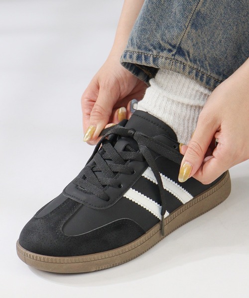 GERMAN TRAINER（ジャーマントレーナー）の「軽量 ベーシック ダブルライン スニーカー（スニーカー・レディース・ホワイト/ブラック・40/38/39/35/36/37）」の6枚目の写真