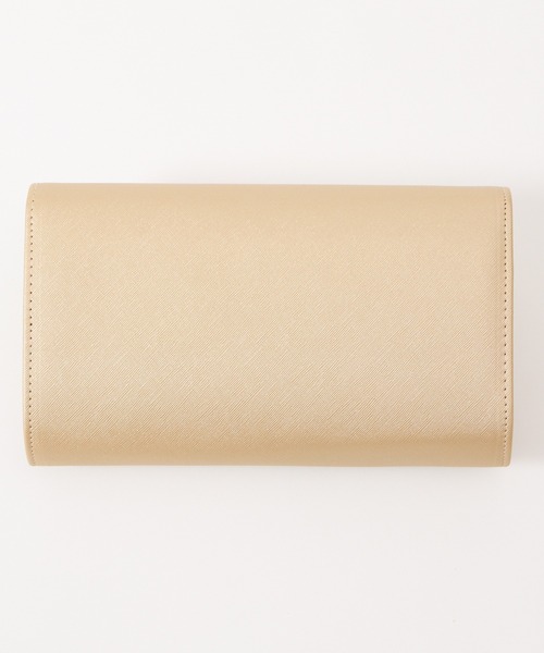 AIMER（エメ）の「【WEB限定】メタルバー付きフラップクラッチパーティーバッグ（クラッチバッグ・レディース・シルバー/ゴールド・FREE）」の4枚目の写真