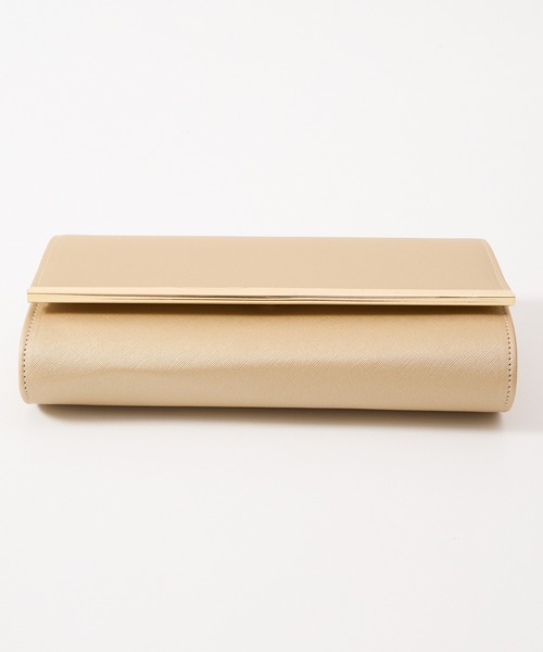 AIMER（エメ）の「【WEB限定】メタルバー付きフラップクラッチパーティーバッグ（クラッチバッグ・レディース・シルバー/ゴールド・FREE）」の5枚目の写真