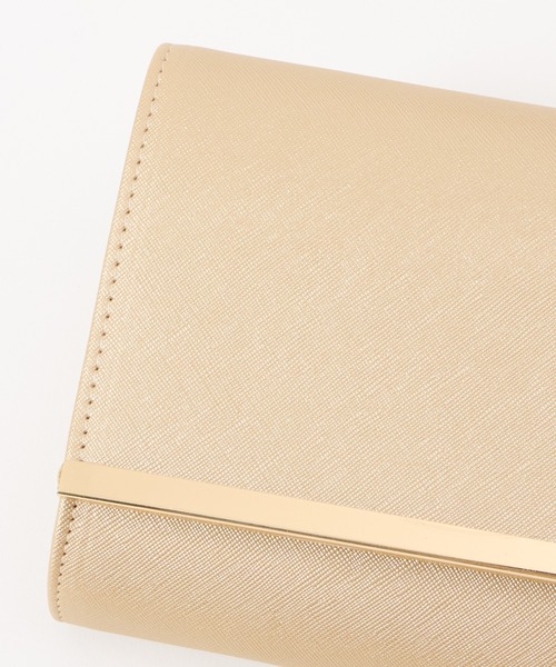 AIMER（エメ）の「【WEB限定】メタルバー付きフラップクラッチパーティーバッグ（クラッチバッグ・レディース・シルバー/ゴールド・FREE）」の10枚目の写真