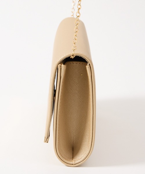 AIMER（エメ）の「【WEB限定】メタルバー付きフラップクラッチパーティーバッグ（クラッチバッグ・レディース・シルバー/ゴールド・FREE）」の6枚目の写真