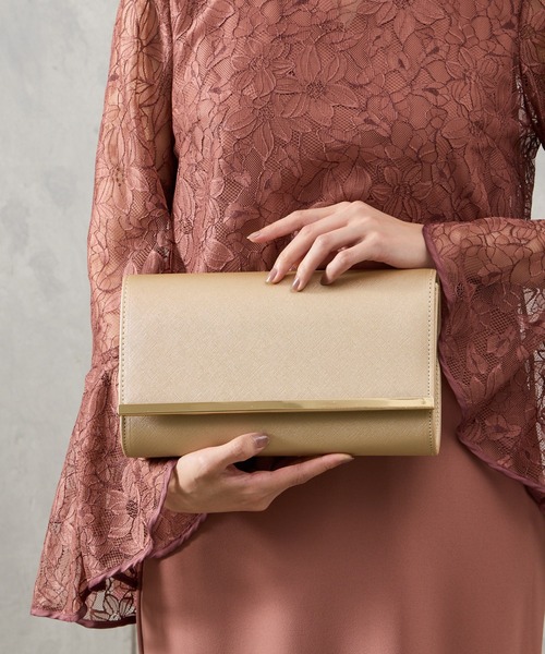 AIMER（エメ）の「【WEB限定】メタルバー付きフラップクラッチパーティーバッグ（クラッチバッグ・レディース・シルバー/ゴールド・FREE）」の12枚目の写真