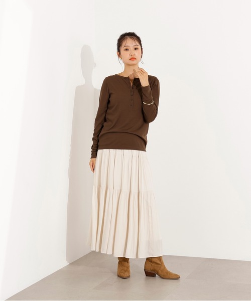 N.（N. Natural Beauty Basic）（エヌエヌナチュラルビューティーベーシック）の「ヘンリーネックシアーカットソー（Tシャツ/カットソー・レディース・ブラウン/イエロー/オフホワイト/グレー・MEDIUM）」の13枚目の写真