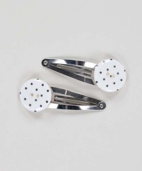 SPINNS（スピンズ）の「【2個セット】ボタンパッチンピン/ヘアピン/ドット柄/NEO森ガール（ヘアピン・レディース・ホワイト/ブラック・ONESIZE）」の5枚目の写真