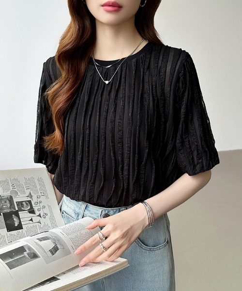 COCOMOMO(ココモモ)の「ウェーブフリルで華やかに フリルトップス シアートップス フリルTシャツ 半袖 フリル カットソー 夏服(Tシャツ/カットソー・レディース・ホワイト/ライトグレー/ピンク/ベージュ/ブルー/ブラック・S/M/L)」の18枚目の写真