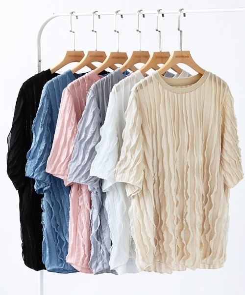 COCOMOMO(ココモモ)の「ウェーブフリルで華やかに フリルトップス シアートップス フリルTシャツ 半袖 フリル カットソー 夏服(Tシャツ/カットソー・レディース・ホワイト/ライトグレー/ピンク/ベージュ/ブルー/ブラック・S/M/L)」の9枚目の写真