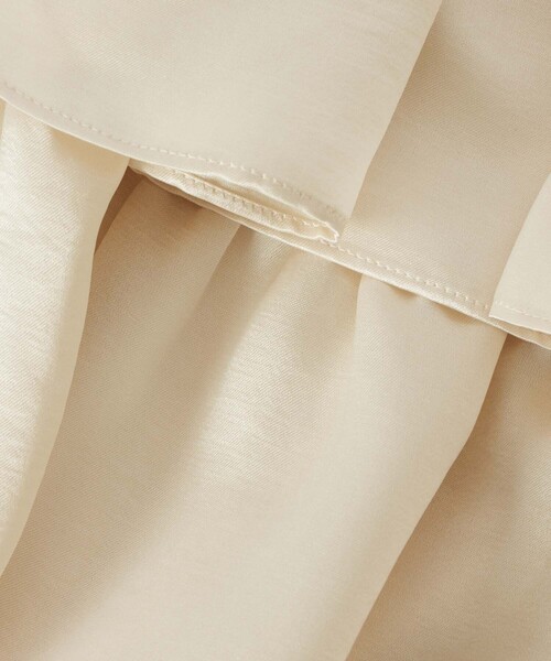 LOULOU WILLOUGHBY(ルルウィルビー)の「【LOULOU WILLOUGHBY】トリアセサテンティアードスカート(スカート・レディース・アイボリー/マスタード/ブラック・2/1)」の11枚目の写真