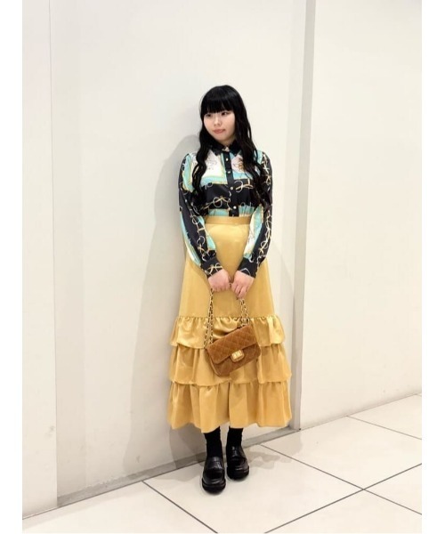 LOULOU WILLOUGHBY(ルルウィルビー)の「【LOULOU WILLOUGHBY】トリアセサテンティアードスカート(スカート・レディース・アイボリー/マスタード/ブラック・2/1)」の22枚目の写真