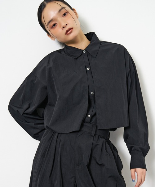 NOMINE（ノミネ）の「【ユニセックス】レイヤード風ヨーク オーバーサイズシャツ / ユニセックス ビッグシルエットシャツ（シャツ/ブラウス・レディース・ホワイト/ブラウン/ブラック/グレー/その他・フリー）」の3枚目の写真