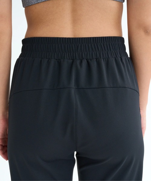 ROXY(ロキシー)の「YOUR ALLY PANTS/ロキシー速乾UVケアウエストゴム裏起毛ジョガーパンツ(その他パンツ・レディース・グレー/ブラック・LARGE/MEDIUM/SMALL)」の4枚目の写真