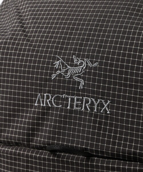 ARC'TERYX(アークテリクス)の「ARC’TERYX / Konseal 15 Backpack(バックパック/リュック・メンズ・ブラック・ONE SIZE)」の4枚目の写真