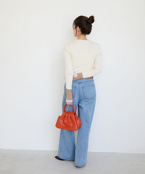 le.coeur blanc（ルクールブラン）の「《WEB限定アイテム》レイヤードカフス配色リブニット（ニット/セーター・レディース・ブラック/チャコールグレー/オフホワイト/キャメル・38）」の8枚目の写真