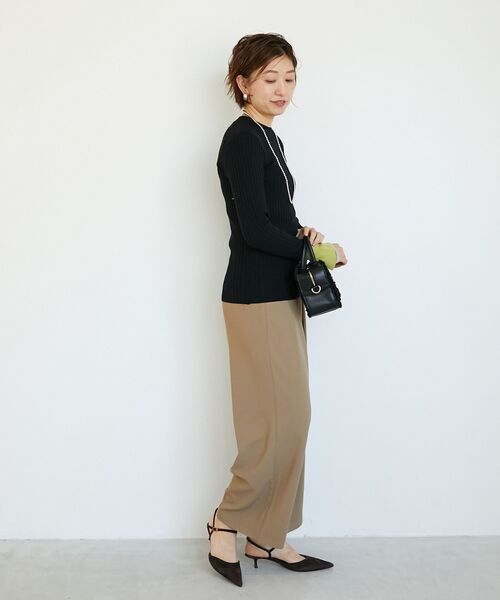 le.coeur blanc（ルクールブラン）の「《WEB限定アイテム》レイヤードカフス配色リブニット（ニット/セーター・レディース・ブラック/チャコールグレー/オフホワイト/キャメル・38）」の12枚目の写真