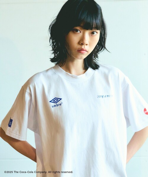bonjour records（ボンジュールレコーズ）の「【Coca-Cola】UMBRO×bonjour records T SHIRTS（Tシャツ/カットソー・メンズ・ホワイト/ブラック・M/L）」の2枚目の写真
