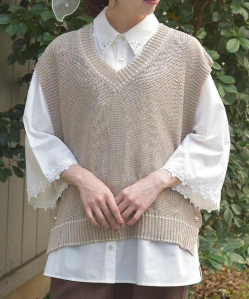 axes femme（アクシーズファム）の「連ボタンステッチニットベスト（ニット/セーター・レディース・ブラック/キナリ/モカ・FREE）」の3枚目の写真