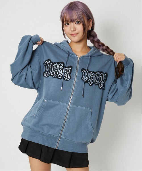 GORGE(ゴージ)の「《アップリケ×刺繍×ストーン装飾》レディース 裏毛 ジップパーカー 長袖 フーディ ストリート 春秋冬(パーカー・レディース・スミクロ/ネイビー/ブラウン・F)」の4枚目の写真