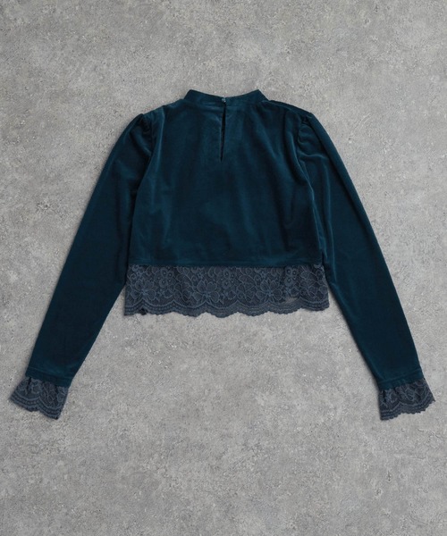 ELUNIS(エルニス)の「レースレイヤードベロアトップス(Tシャツ/カットソー・レディース・ブラック/ブルー・FREE)」の22枚目の写真