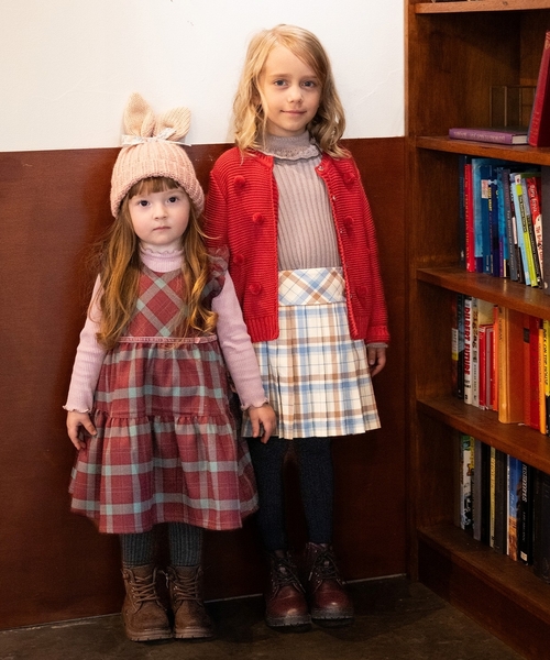 sense of wonder（センスオブワンダー）の「ポンポンカーディガン【日本製】（カーディガン/ボレロ・キッズ・オフホワイト/ピンク/レッド・100-110cm/120-130cm/80-90cm）」の13枚目の写真