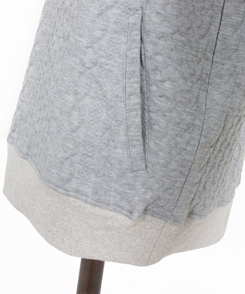 1minute 1second（ワンミニットワンセカンド）の「mpa3957-cable knit hoodie with heart patch パーカー(1M25F060)（パーカー・メンズ・ブラック/トップグレー・M/S/XL/L）」の15枚目の写真