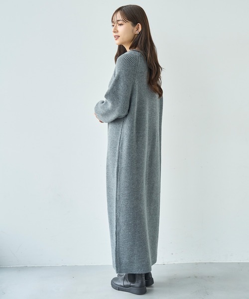 mil(ミル)の「前後2wayハーフジップニットワンピース【585101】(ワンピース・レディース・チャコールグレー/ダークベージュ/モカ・ONESIZE)」の5枚目の写真