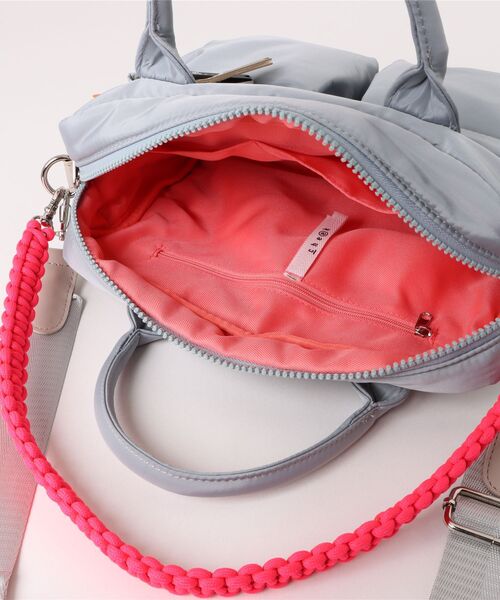 cheek(BAG)(チーク)の「W pocket 3way boston / ボストンバッグ(ボストンバッグ・レディース・グレー/カーキ/ベージュ/ブラック・FREE)」の14枚目の写真