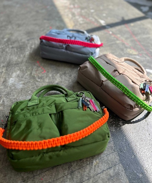 cheek(BAG)(チーク)の「W pocket 3way boston / ボストンバッグ(ボストンバッグ・レディース・グレー/カーキ/ベージュ/ブラック・FREE)」の6枚目の写真