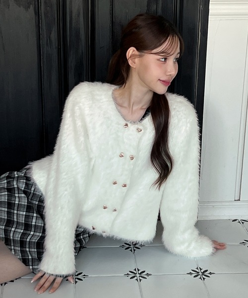 セール】【着用動画あり・3色展開】ハートボタン ファー ニット