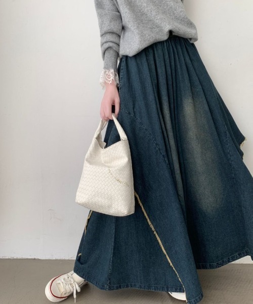 ABITOKYO（アビトーキョー）の「アシメデザインデニムワイドスカパン（デニムパンツ・レディース・ブラック/ブルー・FREE）」の5枚目の写真