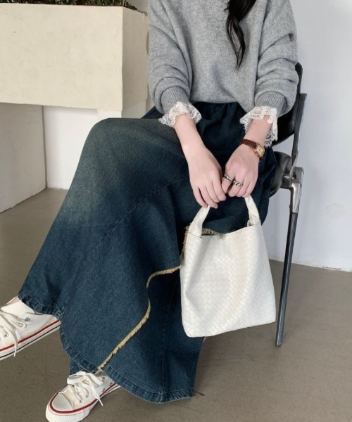 ABITOKYO（アビトーキョー）の「アシメデザインデニムワイドスカパン（デニムパンツ・レディース・ブラック/ブルー・FREE）」の8枚目の写真