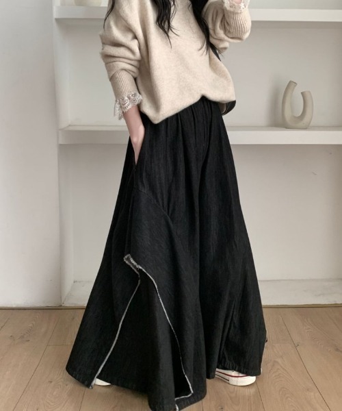 ABITOKYO（アビトーキョー）の「アシメデザインデニムワイドスカパン（デニムパンツ・レディース・ブラック/ブルー・FREE）」の11枚目の写真