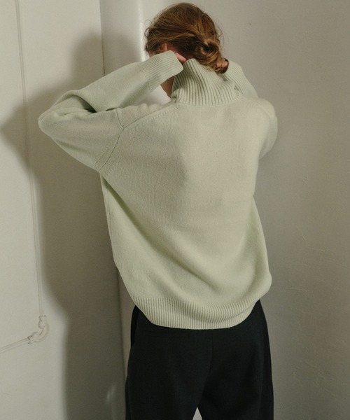 LE CIEL BLEU（ルシェルブルー）の「タートルネックニットプルオーバー / Turtle-Neck Knit Pullover（ニット/セーター・レディース・ブラック/ライトブルー/グレー/ライトグリーン/ホワイト/レッド・36）」の16枚目の写真