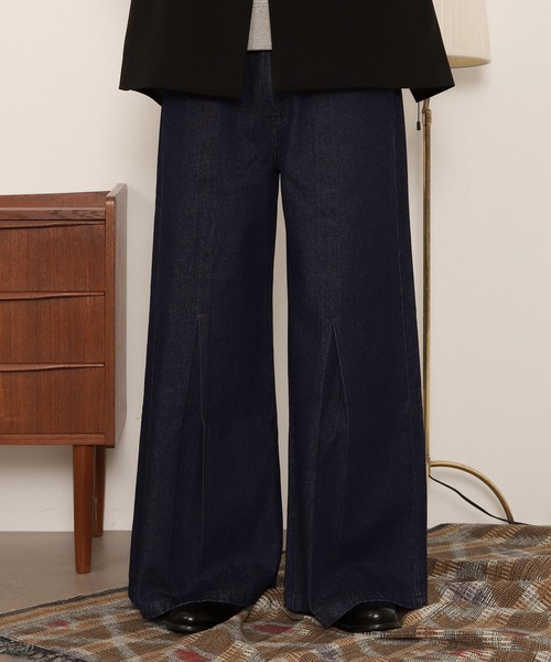 LUCY(ルーシー)の「LUCY/センタータックバギーフレアデニム(デニムパンツ・メンズ・ケミカルウォッシュ/ブラック系2・MEDIUM/LARGE)」の18枚目の写真