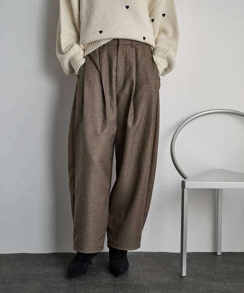 THE YOn(ザヨン)の「ミックスカルゼタックコクーンバレルパンツ(その他パンツ・レディース・オートミール/ブラウン/ブラック・FREE)」の14枚目の写真