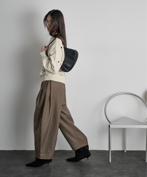 THE YOn(ザヨン)の「ミックスカルゼタックコクーンバレルパンツ(その他パンツ・レディース・オートミール/ブラウン/ブラック・FREE)」の19枚目の写真