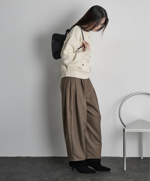THE YOn(ザヨン)の「ミックスカルゼタックコクーンバレルパンツ(その他パンツ・レディース・オートミール/ブラウン/ブラック・FREE)」の20枚目の写真