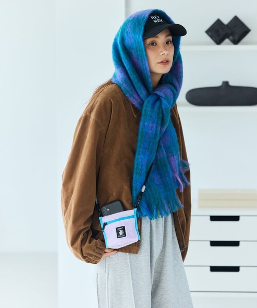 COBMASTER(コブマスター)の「Cobmaster/コブマスター 別注Fluffy wallet pouch フラッフィー ウォレットポーチ(財布・メンズ・ブラック/ピンク/グリーン/ラベンダー/ベージュ・ONE SIZE)」の6枚目の写真