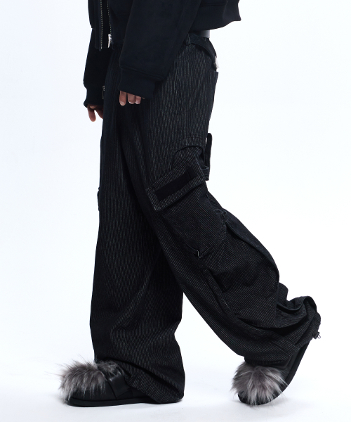 RSSC(アールエスエスシー)の「WRINKLE MIXED STRIPE CARPENTER DENIM PANTS - BLACK(デニムパンツ・メンズ・その他・1/2)」の2枚目の写真