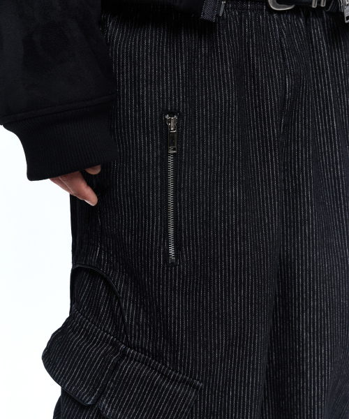 RSSC(アールエスエスシー)の「WRINKLE MIXED STRIPE CARPENTER DENIM PANTS - BLACK(デニムパンツ・メンズ・その他・1/2)」の9枚目の写真