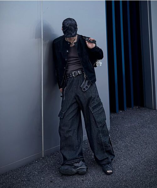 RSSC(アールエスエスシー)の「WRINKLE MIXED STRIPE CARPENTER DENIM PANTS - BLACK(デニムパンツ・メンズ・その他・1/2)」の19枚目の写真