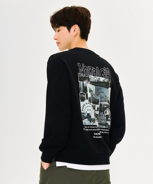 CHASECULT(チェイスカルト)の「男性フォトグラフィックスウェットシャツ-ブラック(スウェット・メンズ・ブラック・105/100/95)」の4枚目の写真