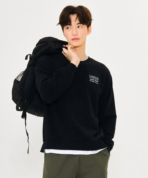 CHASECULT(チェイスカルト)の「男性フォトグラフィックスウェットシャツ-ブラック(スウェット・メンズ・ブラック・105/100/95)」の5枚目の写真