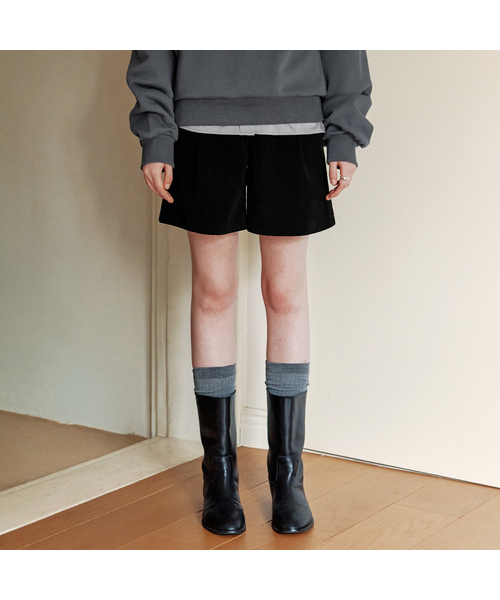 ZEROSTREET（ゼロストリート）の「[2カラー] コーデュロイバミューダパンツ（その他パンツ・レディース・ブラック/Beige・SMALL/MEDIUM）」の2枚目の写真