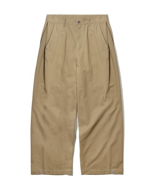 TRILLION(トリリオン)の「サイドタックスナップボタンワイドコットンパンツ(ベージュ)(その他パンツ・レディース・その他・LARGE/X-LARGE/MEDIUM)」の4枚目の写真
