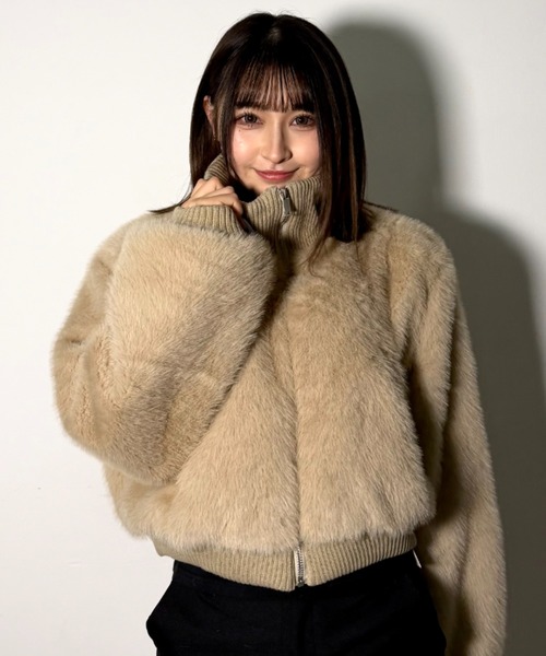 .KOM（ドットコム）の「A'GEM/9 × .kom 『.kom/ドットケーオーエム』ハイネックフェイクファーブルゾン（ブルゾン・レディース・ベージュ/ブラック・FREE）」の15枚目の写真