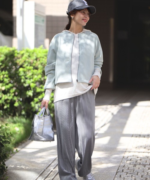 Ehre style(エーレスタイル)の「快適ツヤプリーツ 気取らずキレイ(その他パンツ・レディース・アイボリー/グレー/チャコールグレー・FREE)」の14枚目の写真