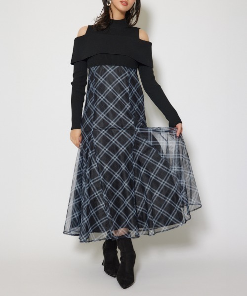 rienda(リエンダ)の「ドッキングオフショルニットフレアワンピース 秋服 冬服(ワンピース・レディース・レッド/ブラウン/ブラック・FREE)」の1枚目の写真