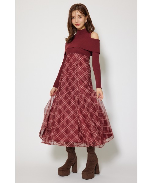 rienda(リエンダ)の「ドッキングオフショルニットフレアワンピース 秋服 冬服(ワンピース・レディース・レッド/ブラウン/ブラック・FREE)」の4枚目の写真