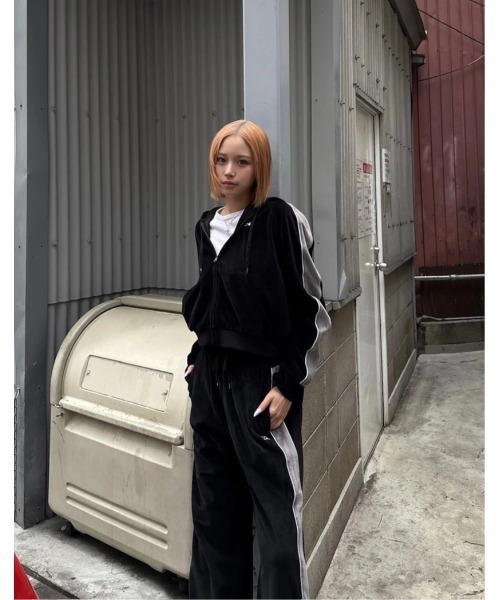 codegraphy（コードグラフィー）の「(Woman) Velvet hoodie zip-up CBDWWTC001（パーカー・レディース・ブラウン/ブラック・フリー）」の10枚目の写真