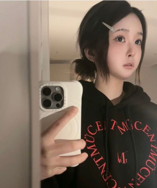 MUCENT(ムセント)の「ハートレタリングフードパーカー 男女共用 (3カラー)(パーカー・レディース・バーガンディー/グレー/ブラック・S-Short/unisex L)」の18枚目の写真